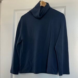 Outdoor voices, navy turtleneck